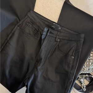 ASOS DESIGN Super Stretch Flare Jeans